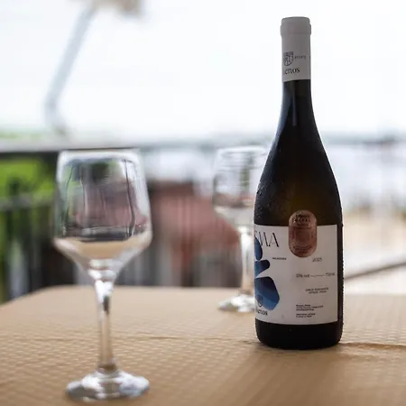 Marilena Anastasiou *